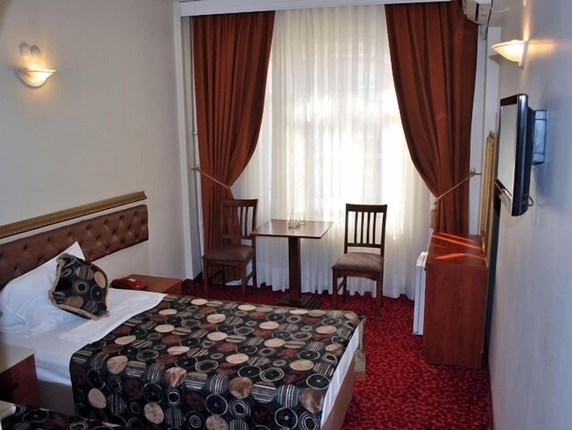 トプカプ サベナ ホテル イスタンブール エクステリア 写真